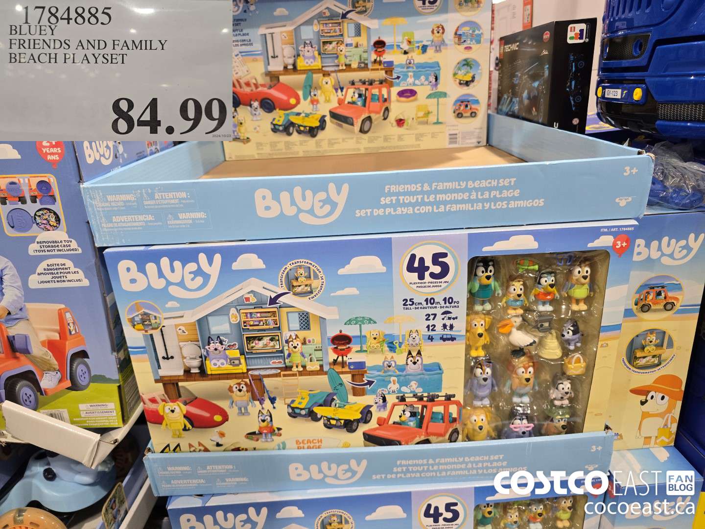 1784885 BLUEY FRIENDS AND FAMILY BEACH PLAYSET $84.99