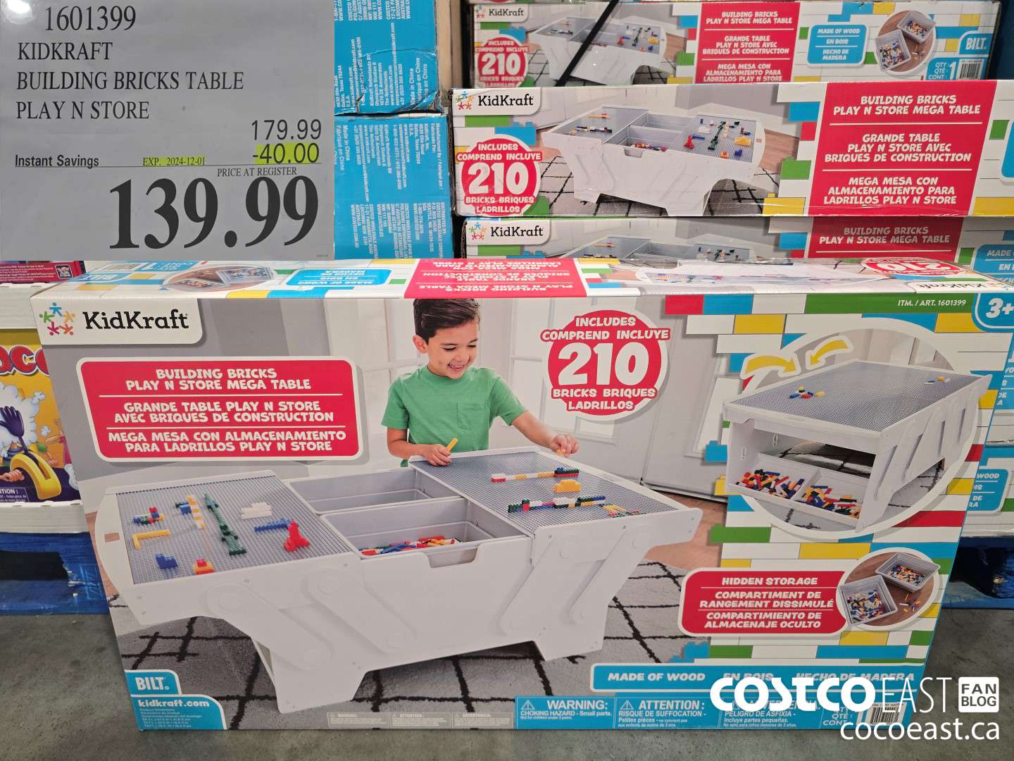 1601399 KIDKRAFT BUILDING BRICKS TABLE PLAY N STORE ($40.00 INSTANT SAVINGS EXPIRES ON 2024-12-01) $139.99