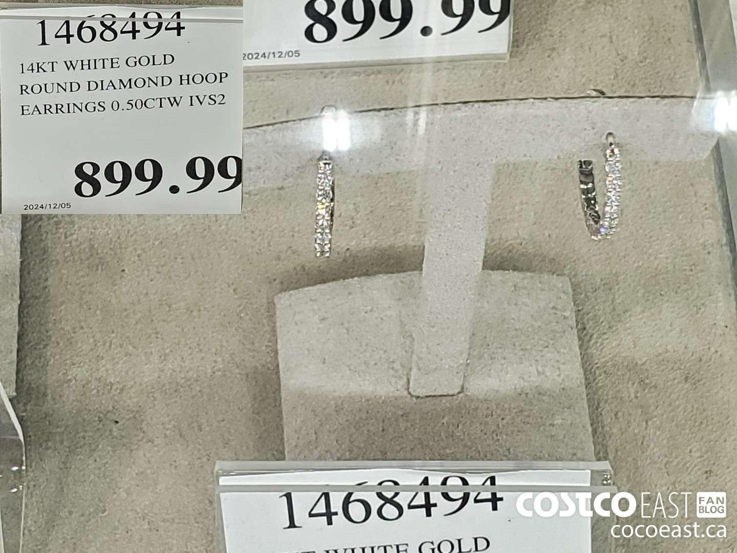 1468494 14KT WHITE GOLDROUND DIAMOND HOOP EARRINGS 0.50CTW IVS2 $899.99