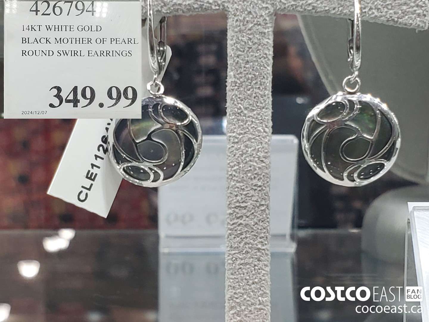 426794 14KT WHITE GOLD BLACK MOTHER OF PEARL ROUND SWIRL EARRINGS $349.99