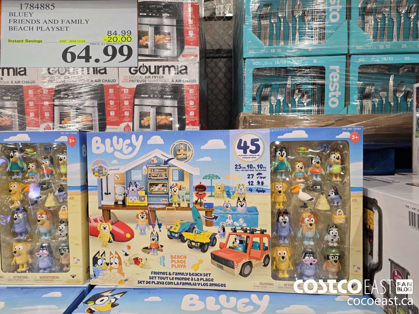 1784885 BLUEY FRIENDS AND FAMILY BEACH PLAYSET ($20.00 INSTANT SAVINGS EXPIRES ON 2024-12-24) $64.99