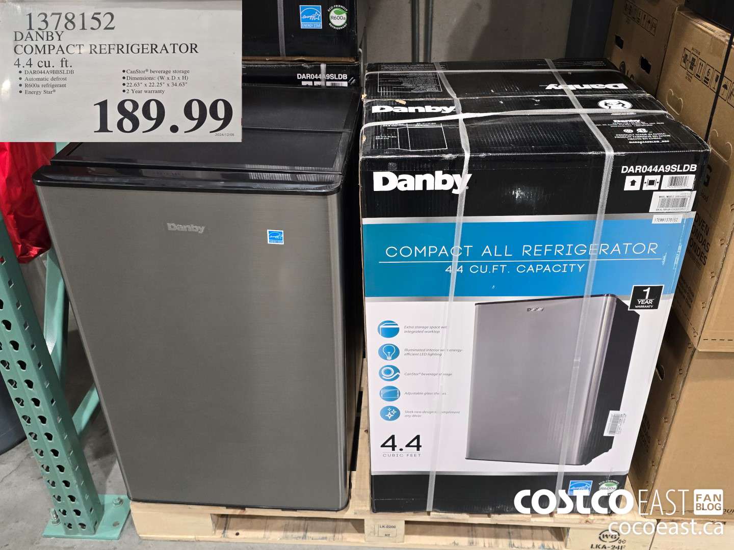 1378152 DANBY COMPACT REFRIGERATOR 4.4 CU. FT. $189.99