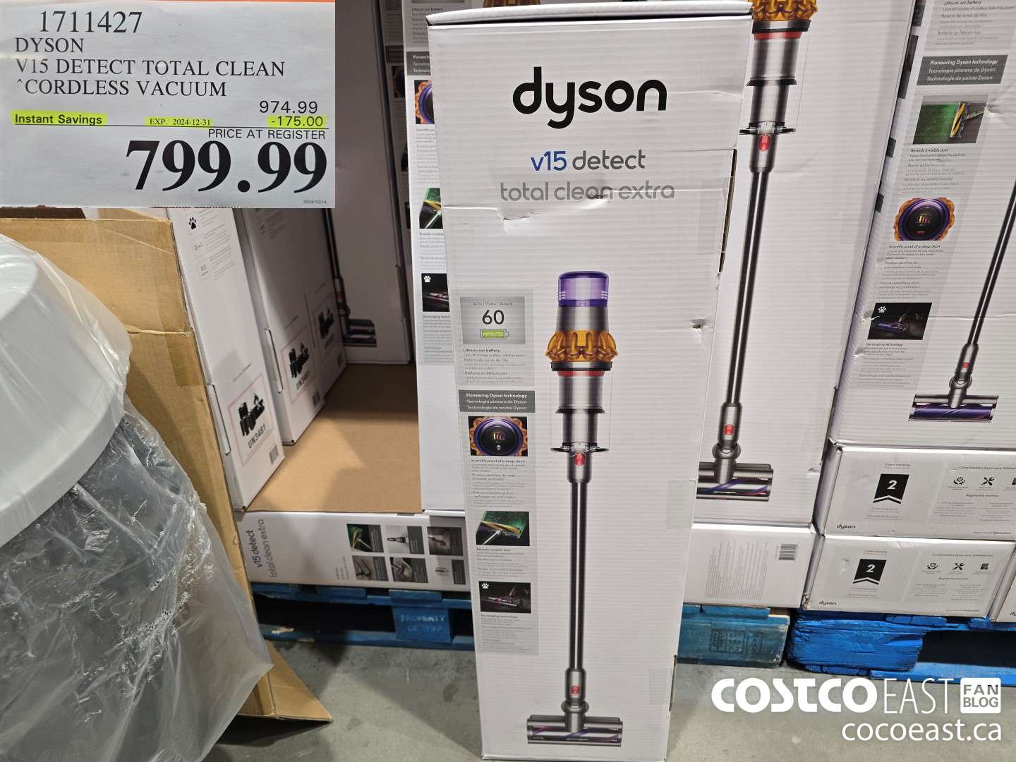 1711427 DYSON V15 DETECT TOTAL CLEAN CORDLESS VACUUM ($175.00 INSTANT SAVINGS EXPIRES ON 2024-12-31) $799.99