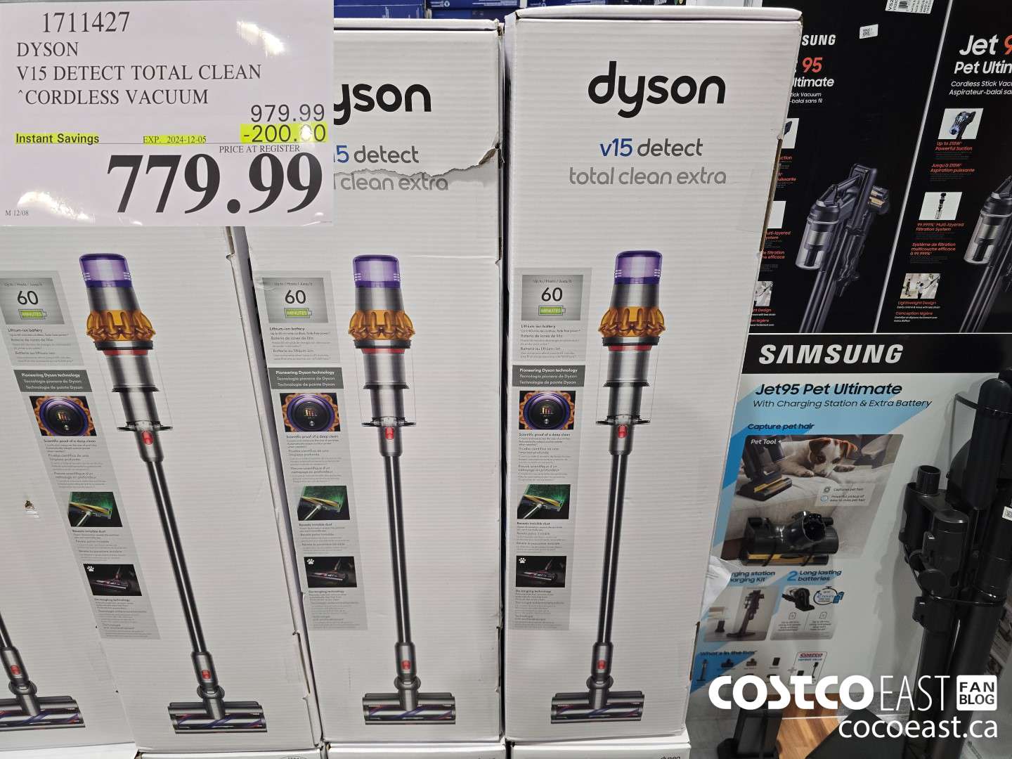 1711427 DYSON V15 DETECT TOTAL CLEAN EXTRA STICK VACUUM ($200.00 INSTANT SAVINGS EXPIRES ON 2024-12-05) $779.99