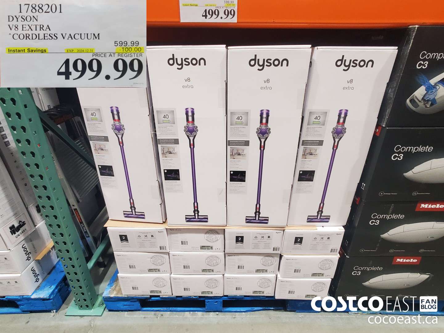 1788201 DYSON V8 EXTRA CORDLESS VACUUM ($100.00 INSTANT SAVINGS EXPIRES ON 2024-12-31) $499.99