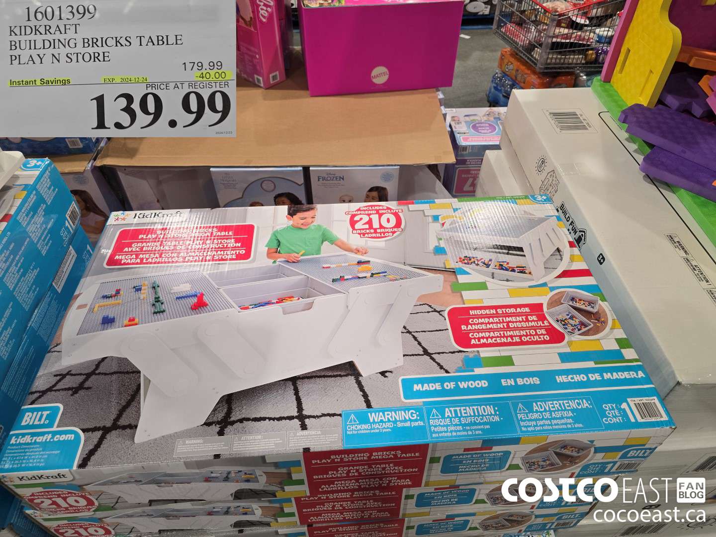 1601399 KIDKRAFT BUILDING BRICKS TABLE PLAY N STORE ($40.00 INSTANT SAVINGS EXPIRES ON 2024-12-24) $139.99