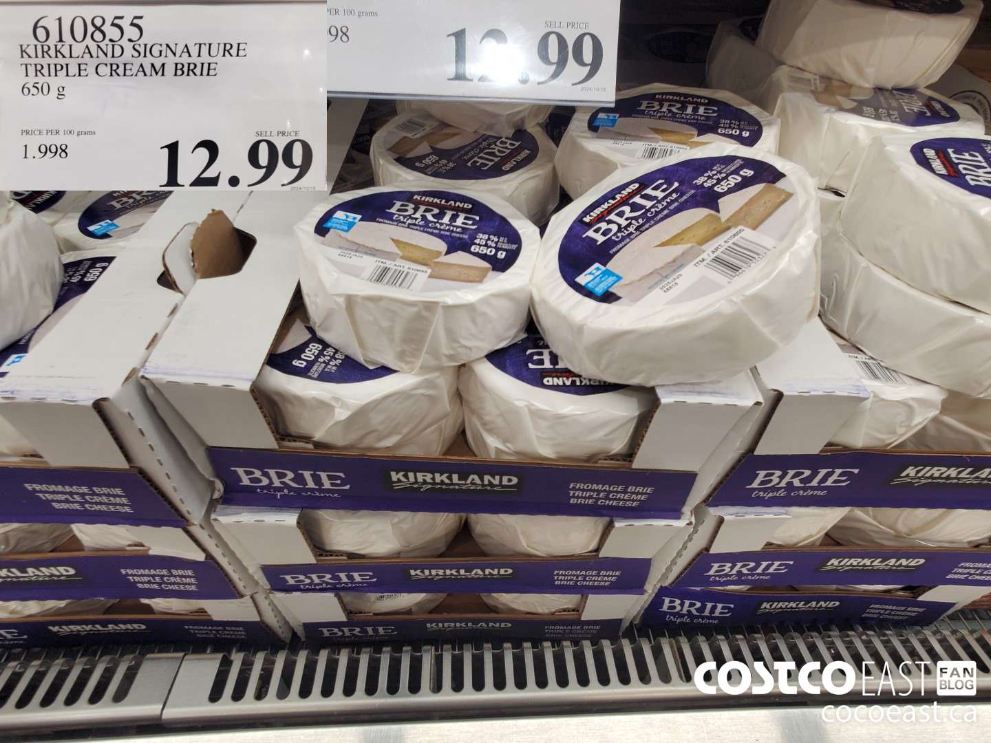 610855 KIRKLAND SIGNATURE TRIPLE CREAM BRIE 650 G $12.99