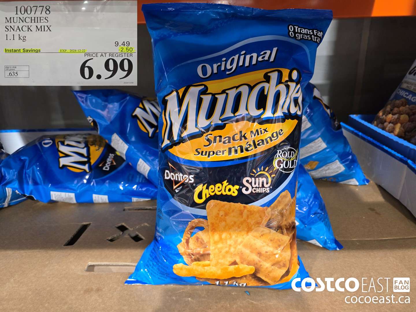 100778 MUNCHIES SNACK MIX 1.1 KG ($2.50 INSTANT SAVINGS EXPIRES ON 2024-12-22) $6.99