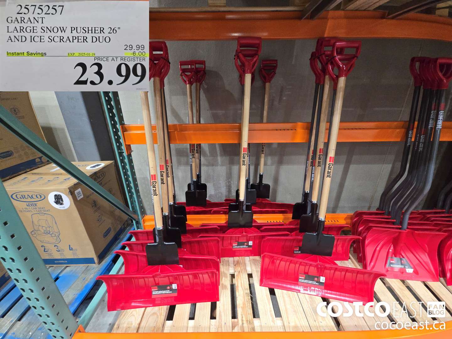 2575257 GARANT LARGE SNOW PUSHER 27