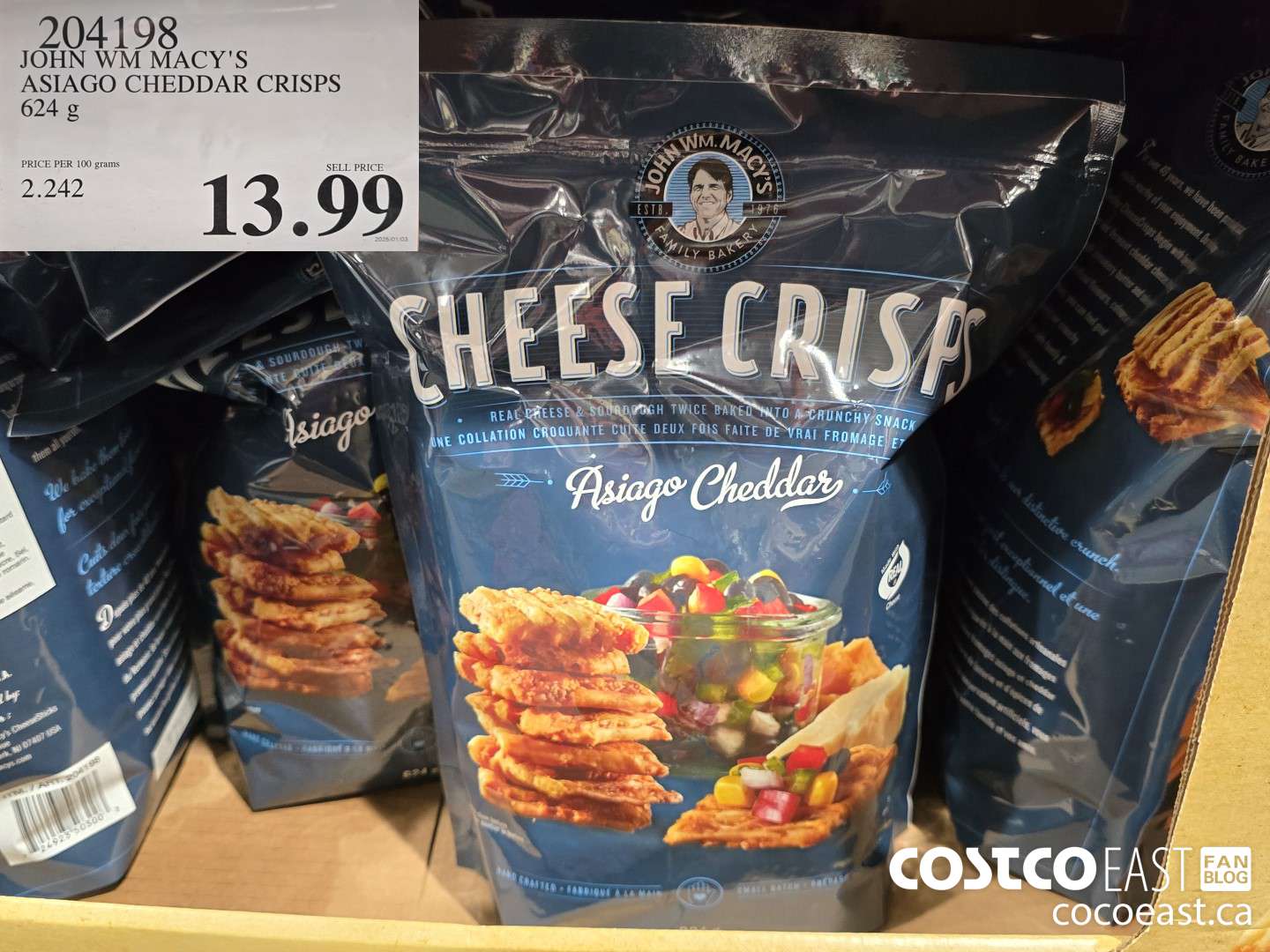 204198 JOHN WM MACY'S ASIAGO CHEDDAR CRISPS 624 g $13.99