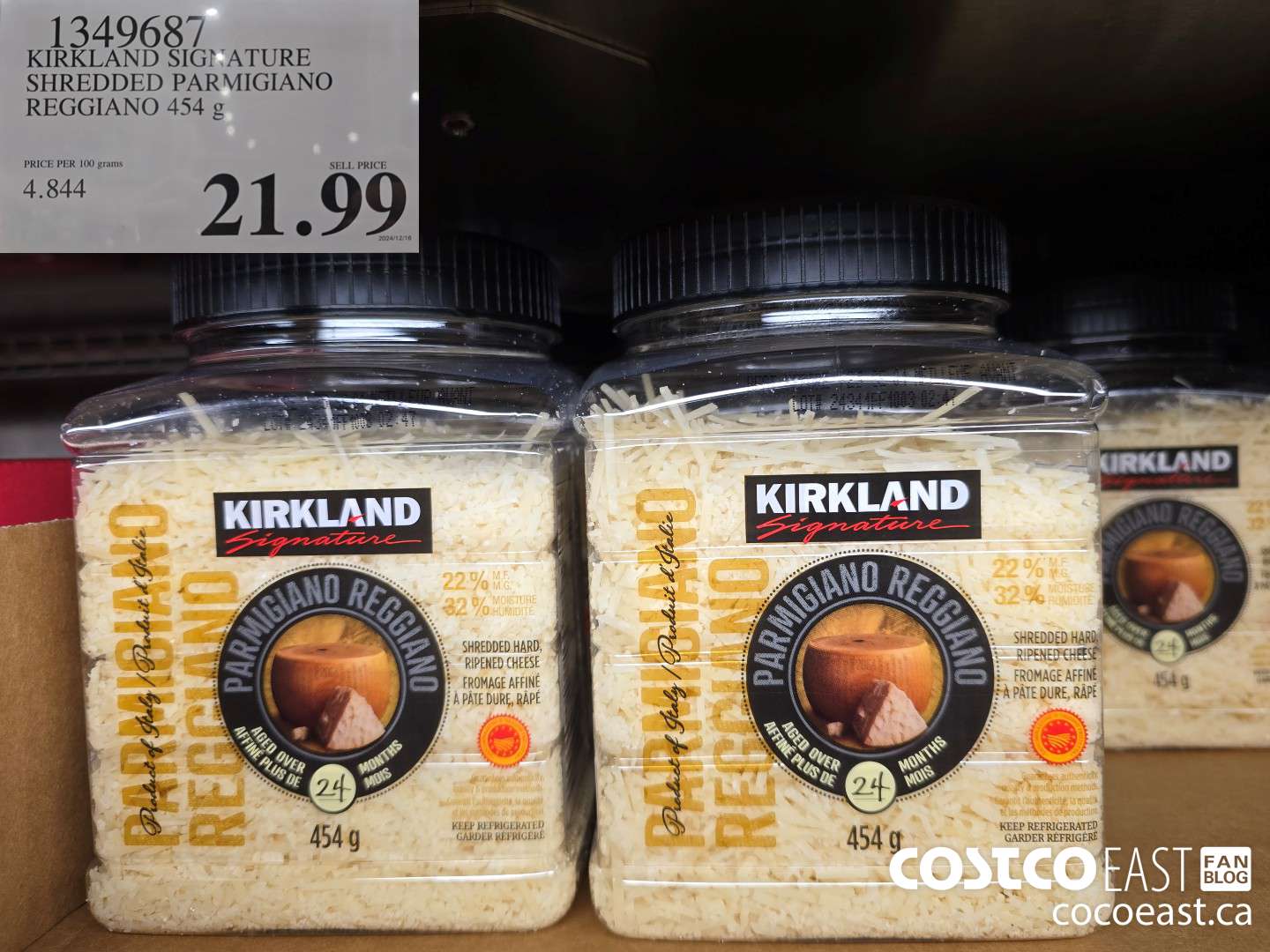 1349687 KIRKLAND SIGNATURE SHREDDED PARMIGIANO REGGIANO 454 G $21.99