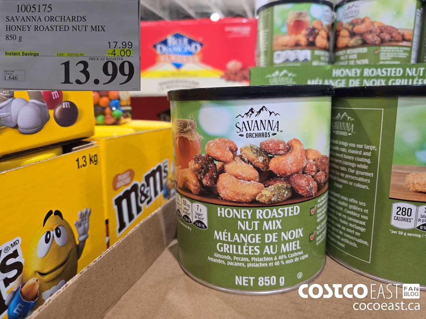 1005175 SAVANNA ORCHARDS HONEY ROASTED NUT MIX 850 G ($4.00 INSTANT SAVINGS EXPIRES ON 2025-02-09) $13.99