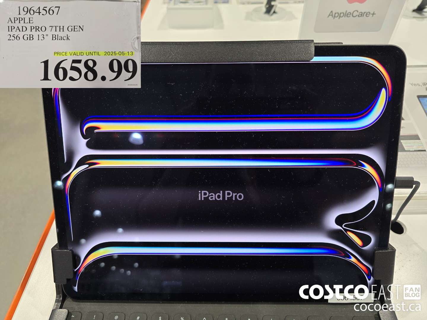 1964567 APPLE IPAD PRO 7TH GEN 256GB 13