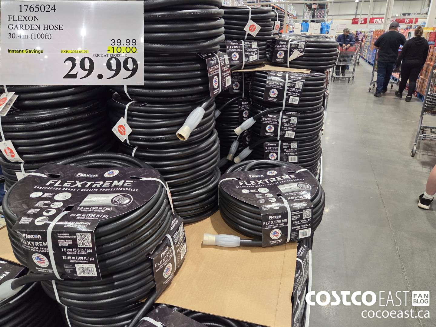 1765024 FLEXON GARDEN HOSE 30.4M (100 ft) ($10.00 INSTANT SAVINGS EXPIRES ON 2025-05-04) $29.99