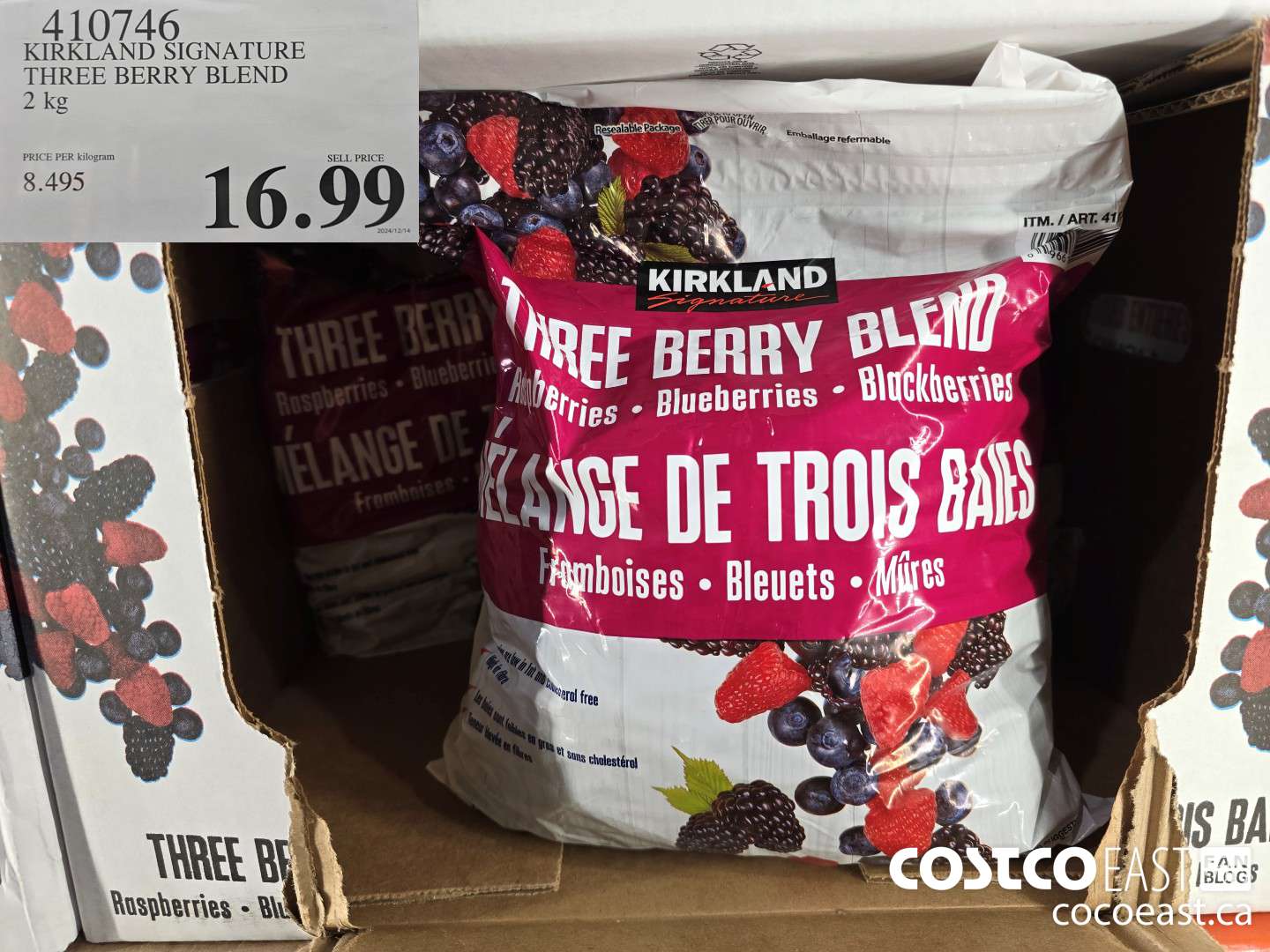 410746 KIRKLAND SIGNATURE THREE BERRY BLEND 2 KG $16.99