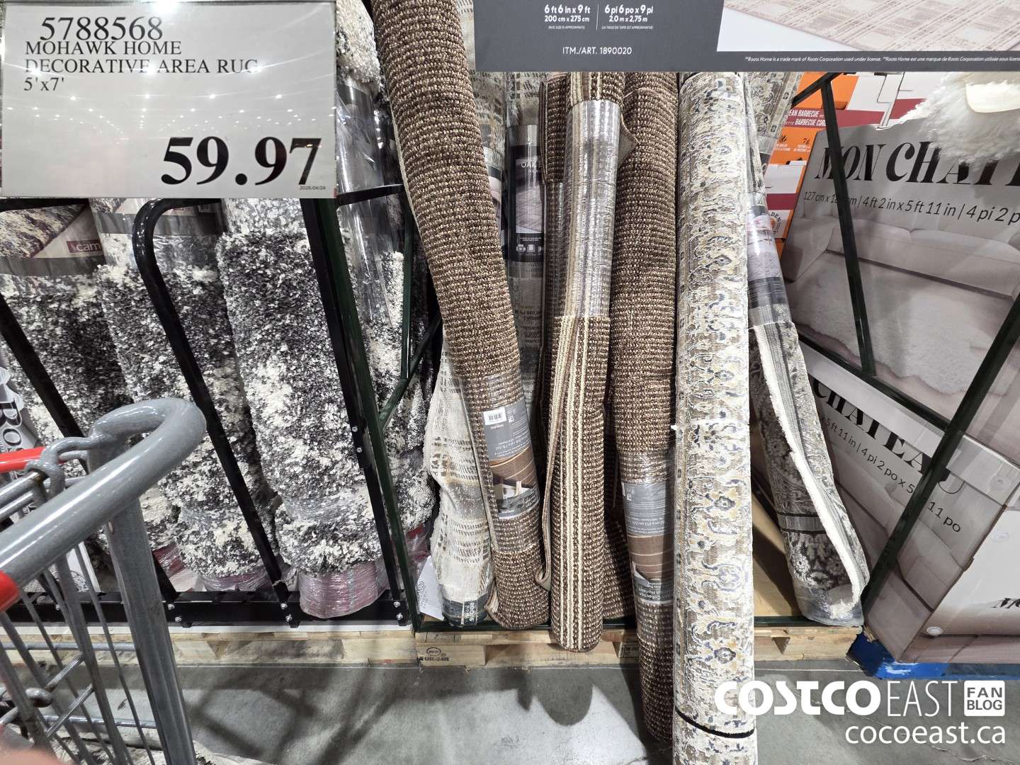 5788568 MOHAWK HOME DECORATIVE AREA RUG 5' X 7' $59.97