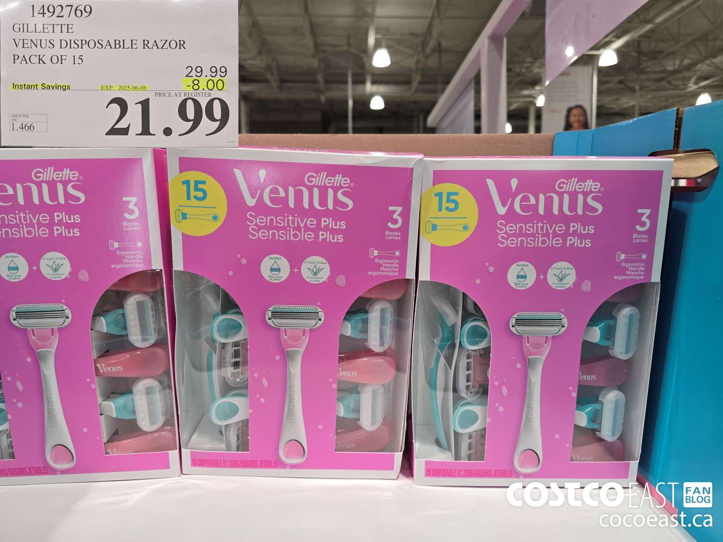 1492769 GILLETTE VENUS DISPOSABLE RAZOR PACK OF 15 ($8.00 INSTANT SAVINGS EXPIRES ON 2025-06-08) $21.99