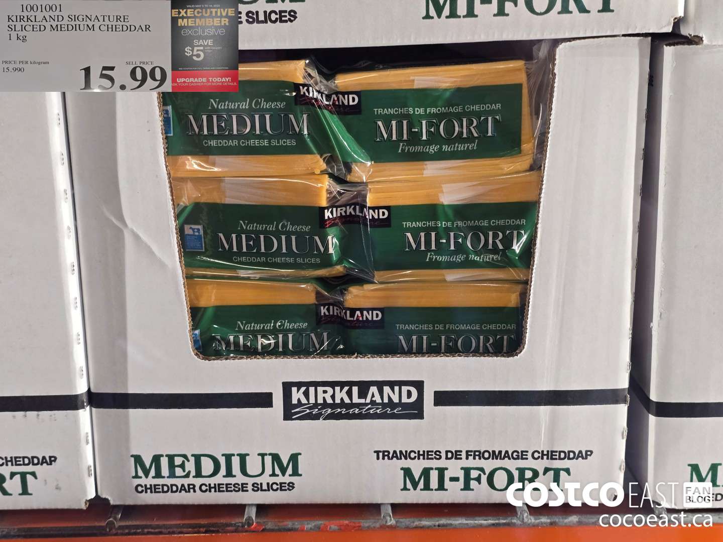 1001001 KIRKLAND SIGNATURE SLICED MEDIUM CHEDDAR 1 KG ($5.00 INSTANT SAVINGS EXPIRES ON 2025-05-18) $10.99