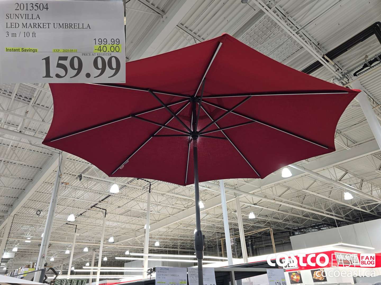 2013504 SUNVILLA LED MARKET UMBRELLA 3m / 10 FT ($40.00 INSTANT SAVINGS EXPIRES ON 2025-05-11) $159.99