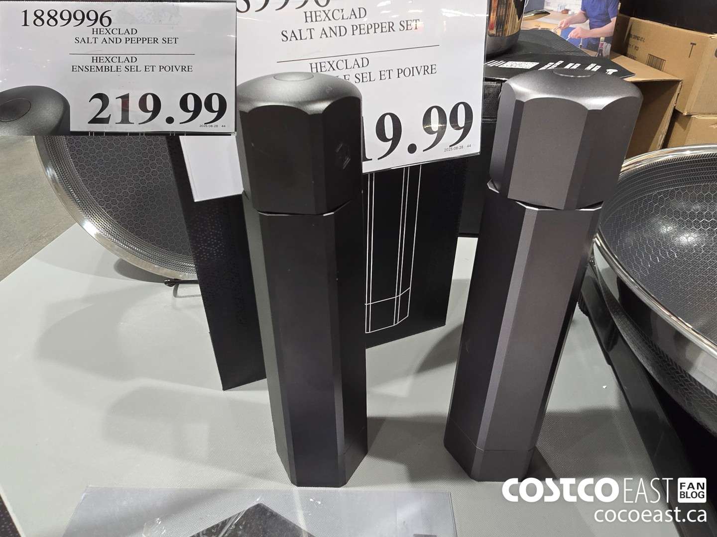 1889996 HEXCLAD SALT AND PEPPER SET $219.99