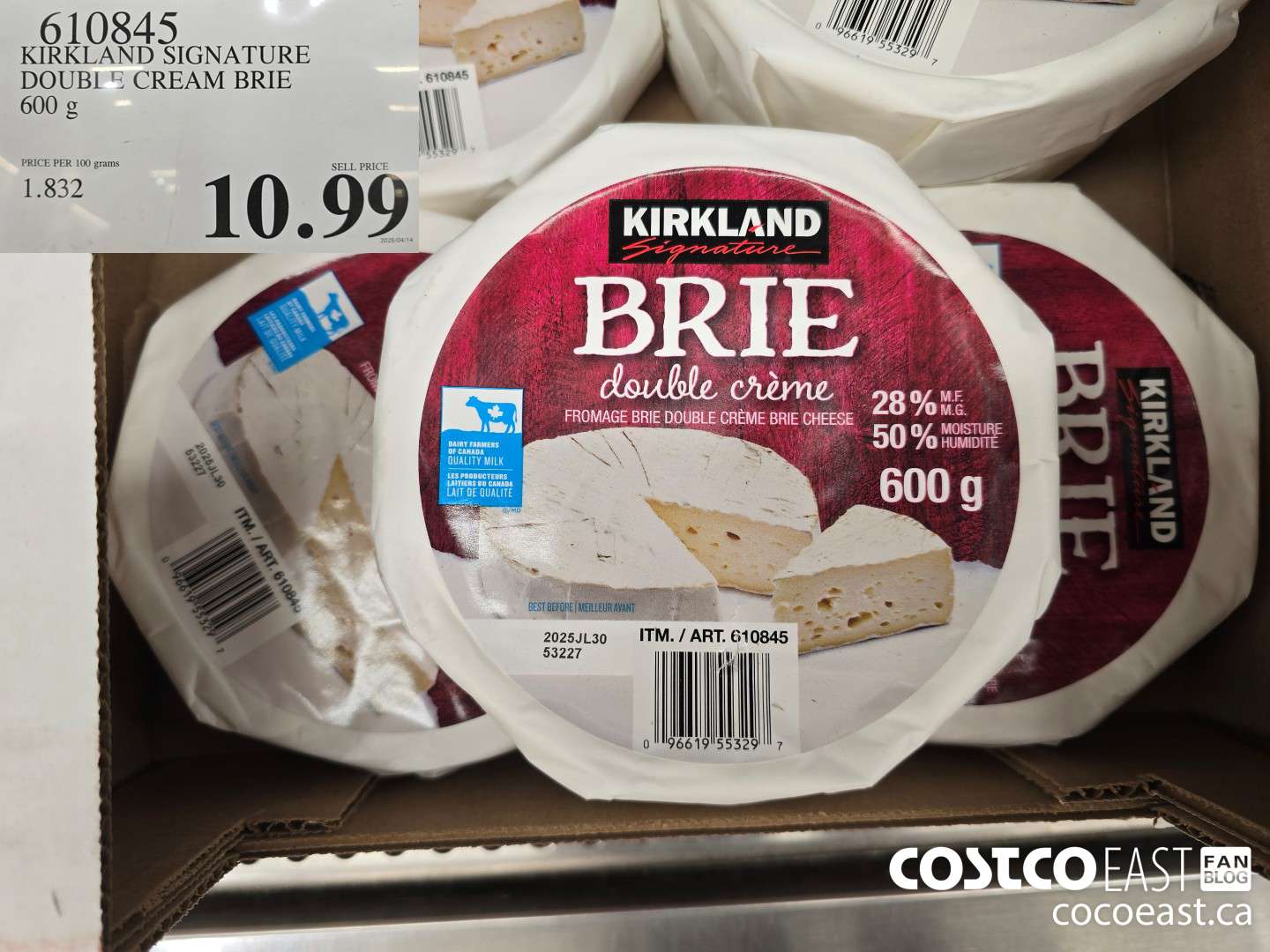 610845 KIRKLAND SIGNATURE DOUBLE CREAM BRIE 600 g $10.99