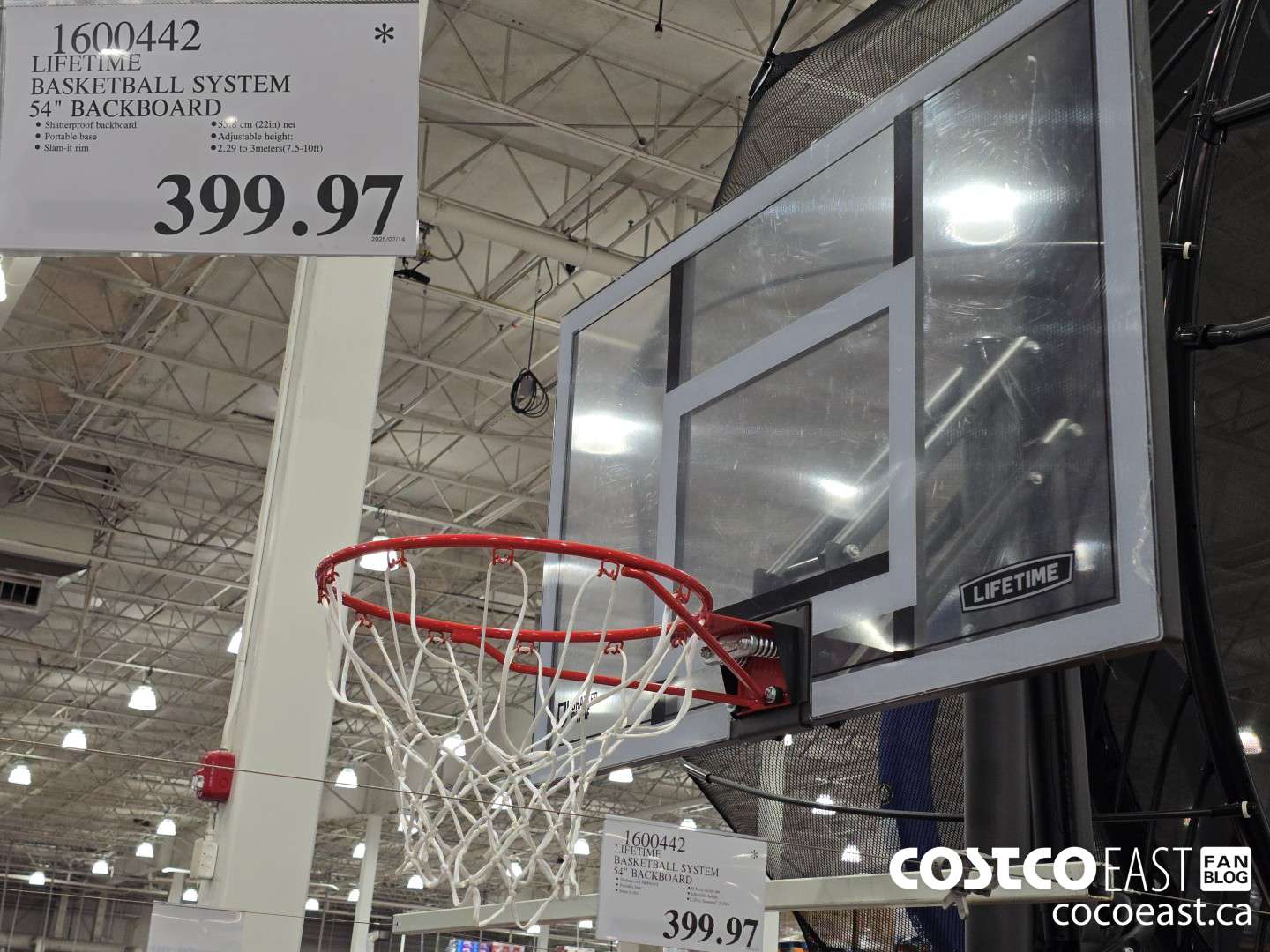 1600442 LIFETIME PRODUCTS BASKETBALL SYSTEM 54