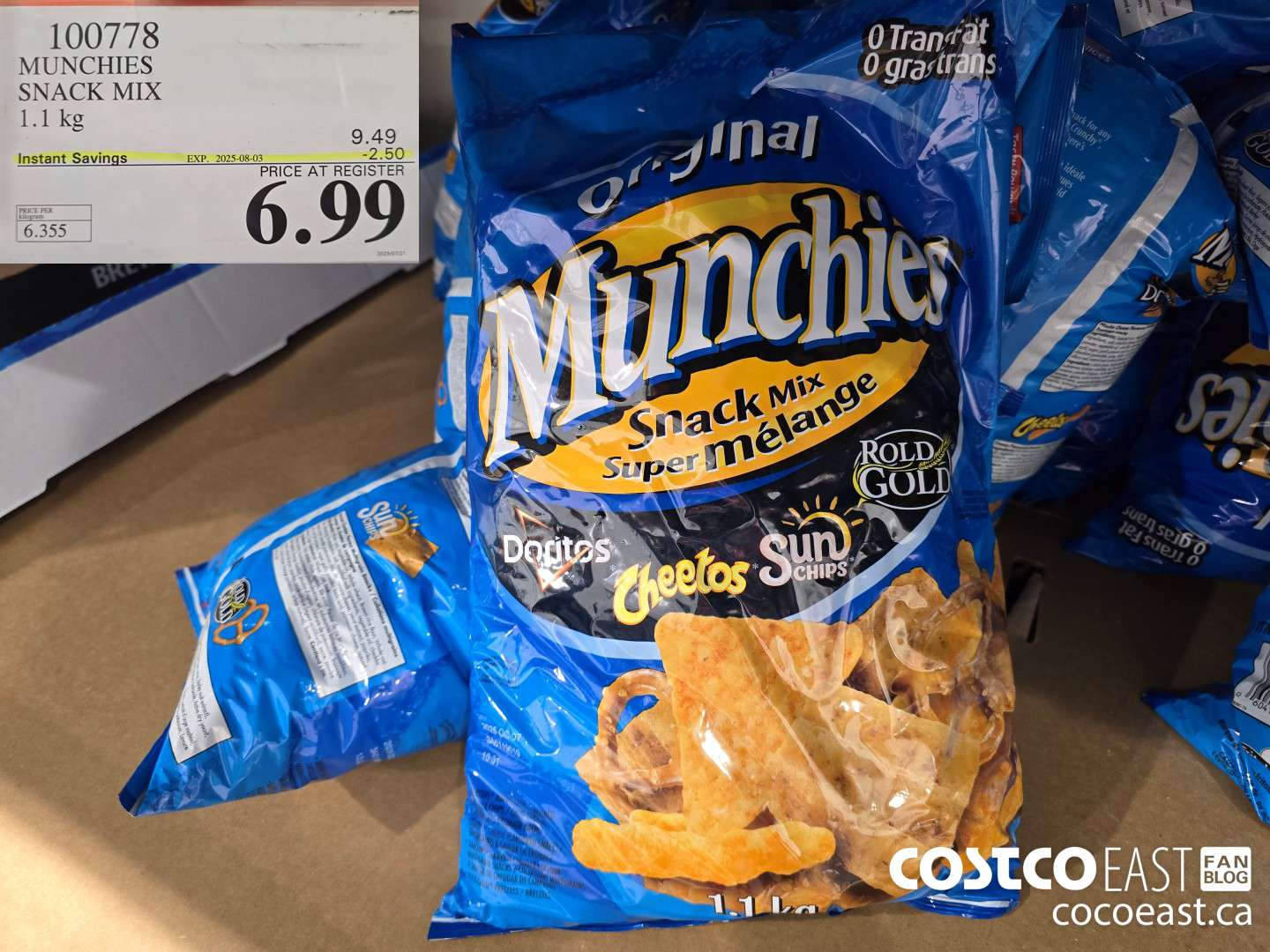 100778 MUNCHIES SNACK MIX 1.1 KG ($2.50 INSTANT SAVINGS EXPIRES ON 2025-08-03) $6.99