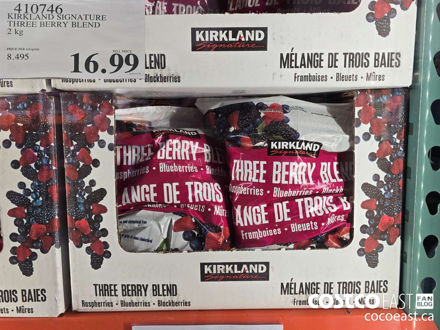410746 KIRKLAND SIGNATURE THREE BERRY BLEND 2 KG $16.99