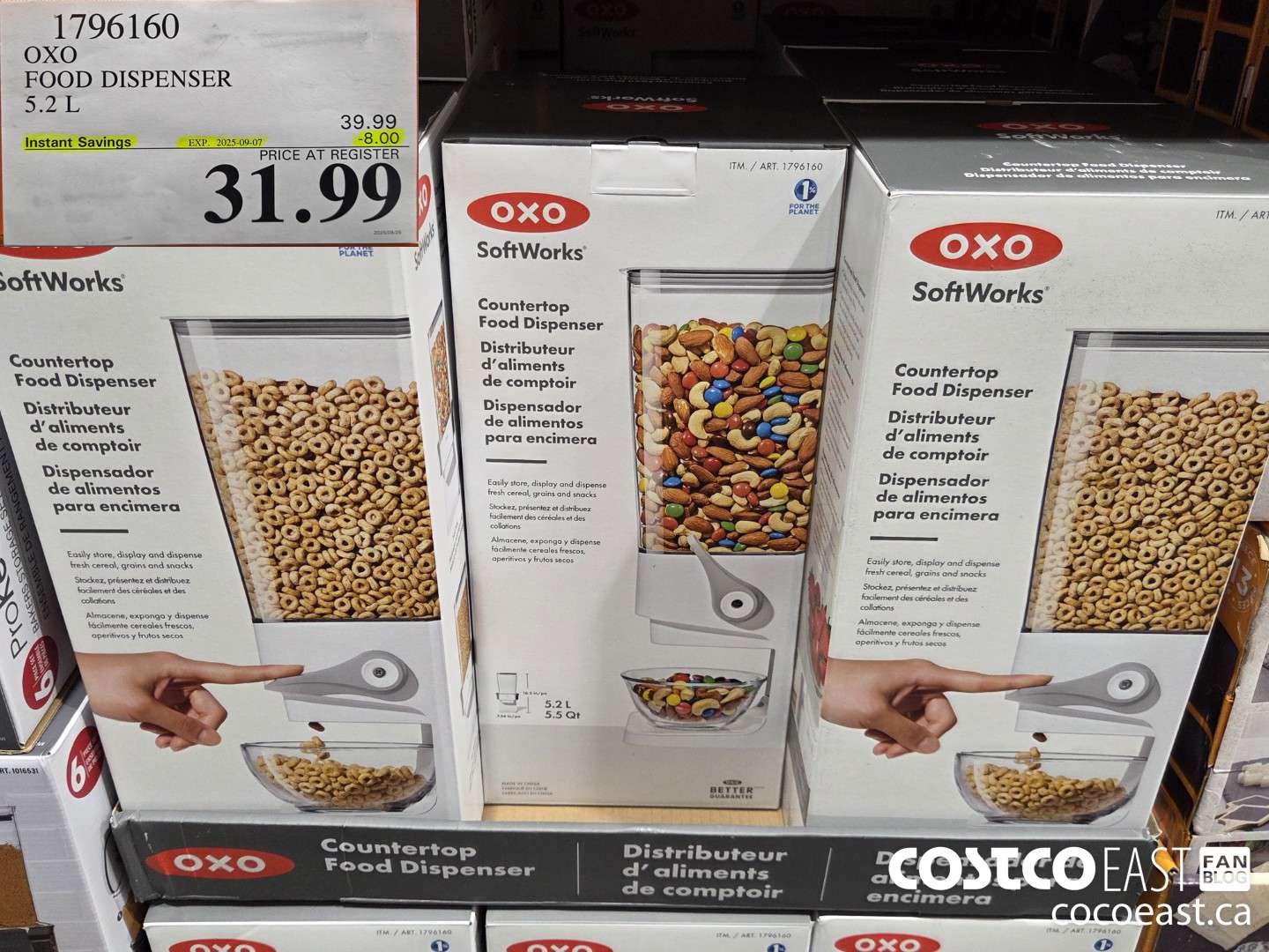 1796160 OXO FOOD DISPENSER 5.2 L ($8.00 INSTANT SAVINGS EXPIRES ON 2025-09-07) $31.99