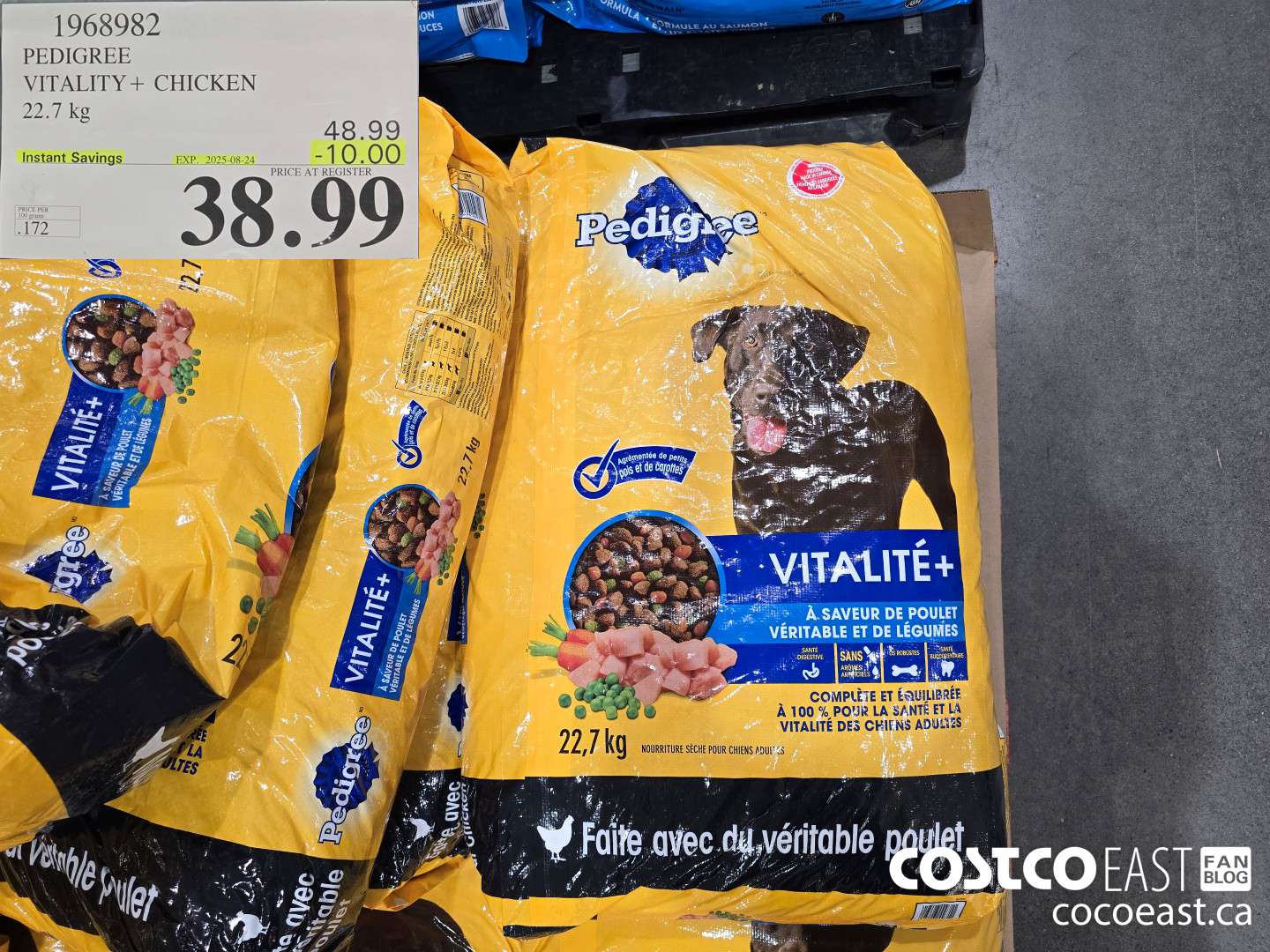 1968982 PEDIGREE VITALITY + CHICKEN 22.7 kg ($10.00 INSTANT SAVINGS EXPIRES ON 2025-08-24) $38.99