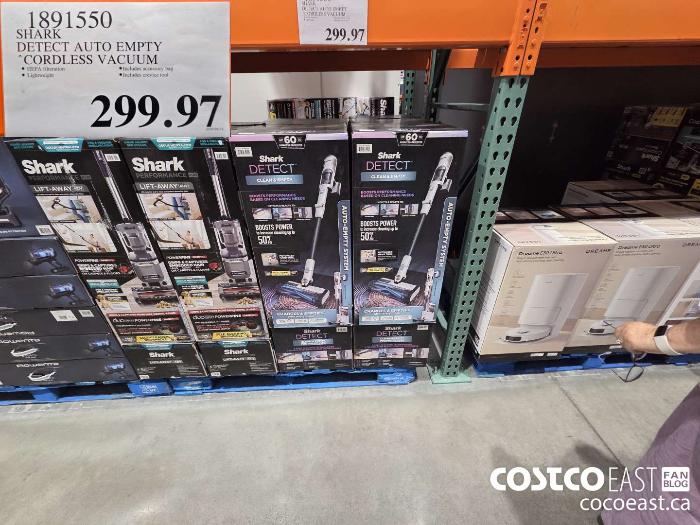 1891550 SHARK DETECT AUTO EMPTY CORDLESS VACUUM $299.97