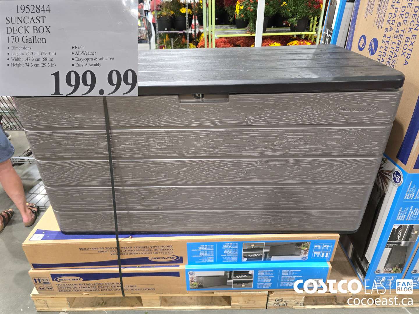 1952844 SUNCAST DECK BOX 170 Gallon $199.99