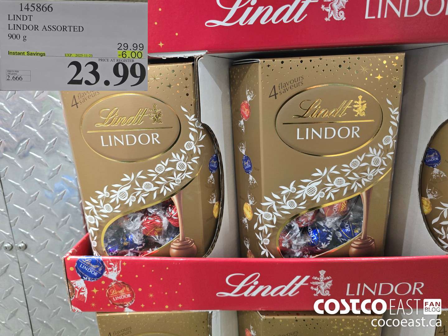 145866 LINDT LINDOR ASSORTED 900 G ($6.00 INSTANT SAVINGS EXPIRES ON 2025-11-23) $23.99