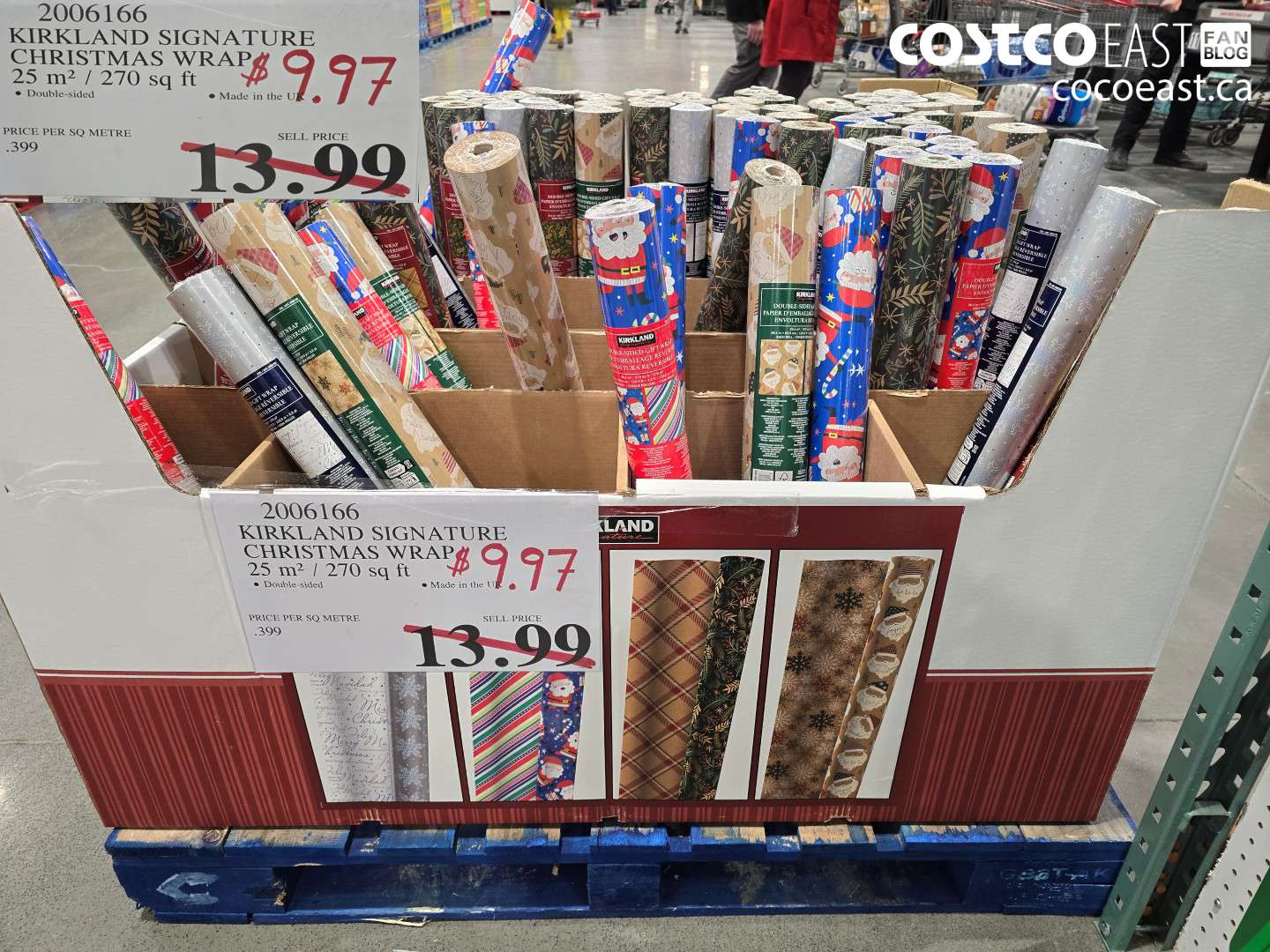 2006166 KIRKLAND SIGNATURE CHRISTMAS WRAP 25 M2 / 270 SQ FT $9.97