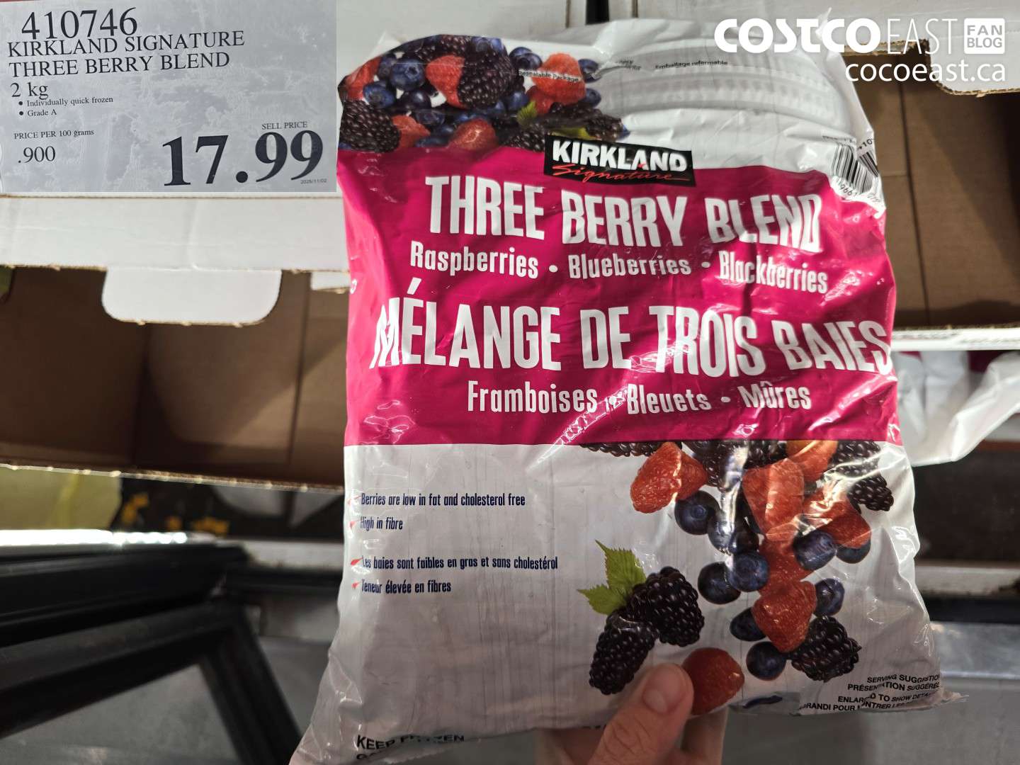 410746 KIRKLAND SIGNATURE THREE BERRY BLEND 2 KG $17.99