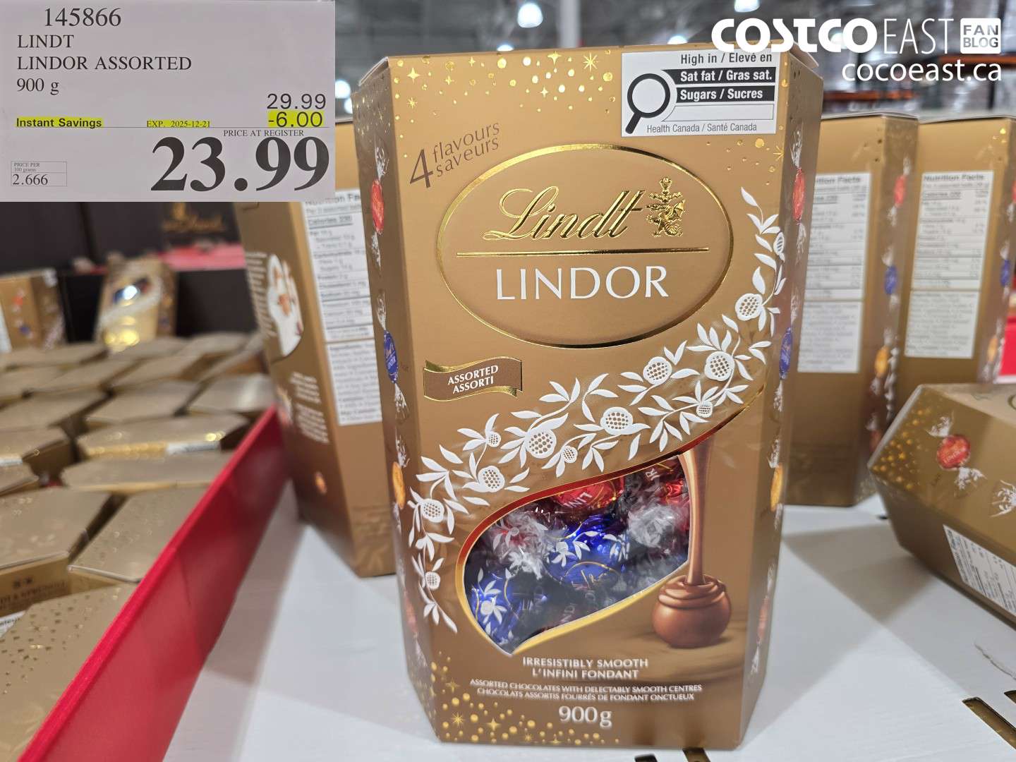 145866 LINDT LINDOR ASSORTED 900 G ($6.00 INSTANT SAVINGS EXPIRES ON 2025-12-21) $23.99