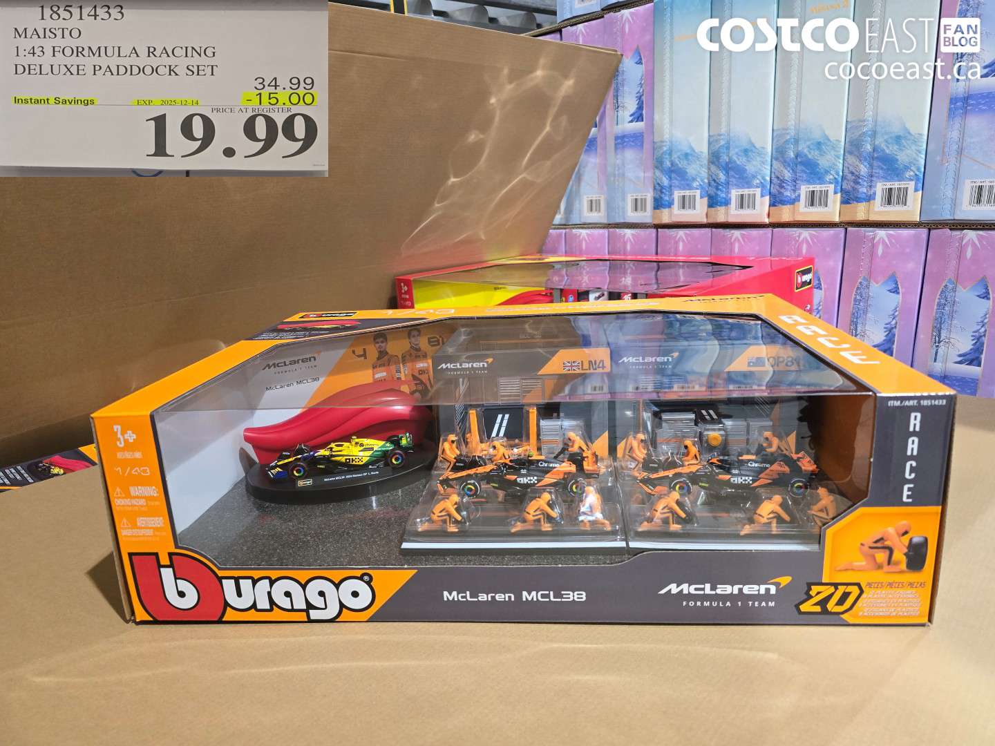 1851433 MAISTO 1:43 FORMULA RACING DELUXE PADDOCK SET ($15.00 INSTANT SAVINGS EXPIRES ON 2025-12-14) $19.99