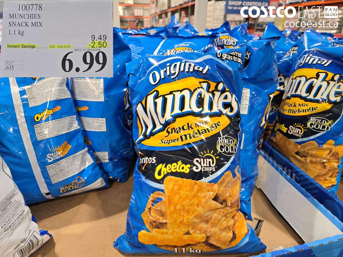100778 MUNCHIES SNACK MIX 1.1 KG ($2.50 INSTANT SAVINGS EXPIRES ON 2026-02-08) $6.99