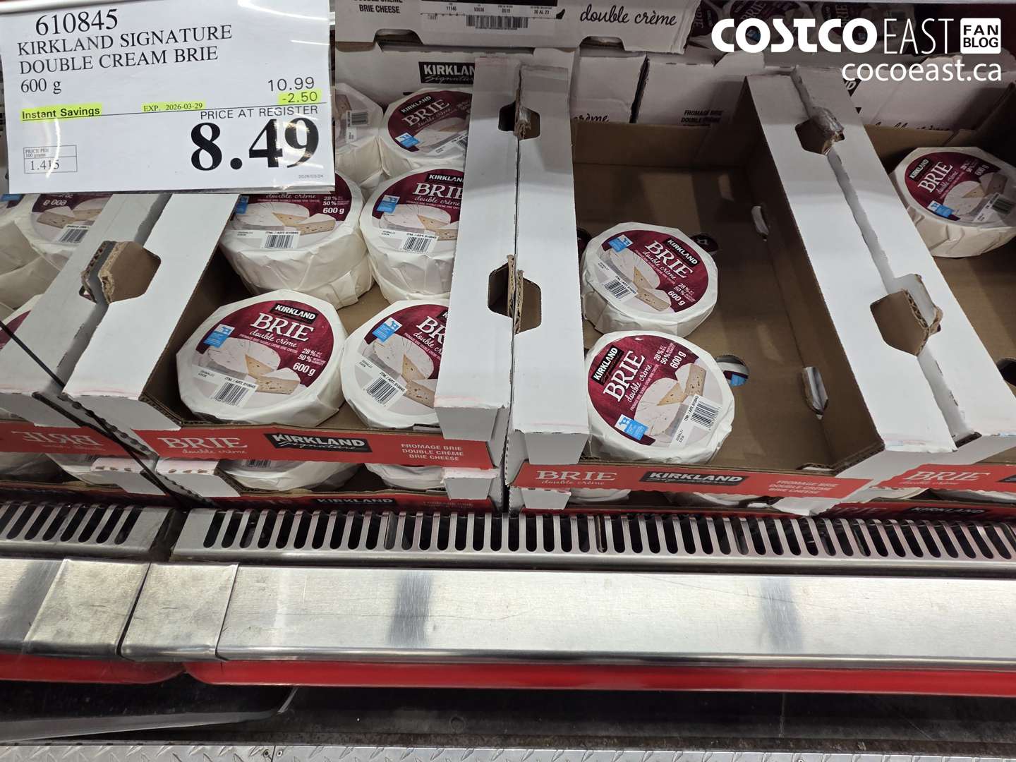 610845 KIRKLAND SIGNATURE DOUBLE CREAM BRIE 600 G ($2.50 INSTANT SAVINGS EXPIRES ON 2026-03-29) $8.49