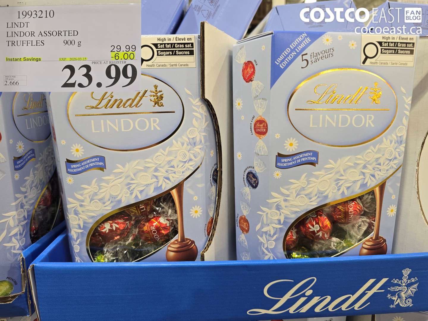 1993210 LINDT LINDOR ASSORTED TRUFFLES 900 G ($6.00 INSTANT SAVINGS EXPIRES ON 2026-03-15) $23.99