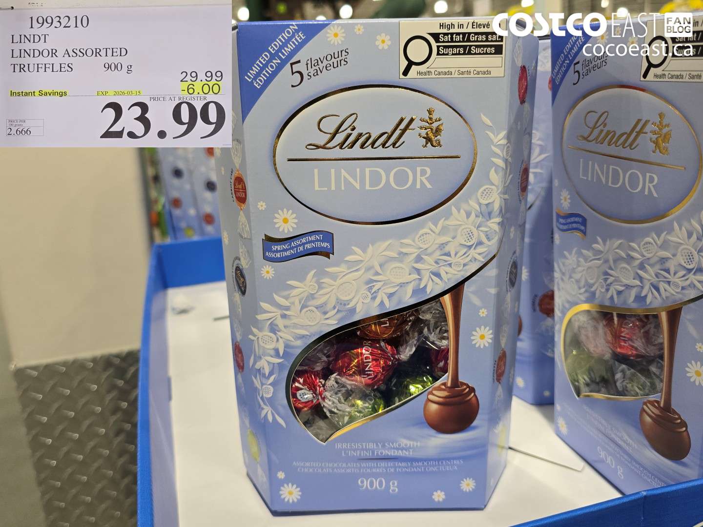 1993210 LINDT LINDOR ASSORTED TRUFFLES 900 G ($6.00 INSTANT SAVINGS EXPIRES ON 2026-03-15) $23.99