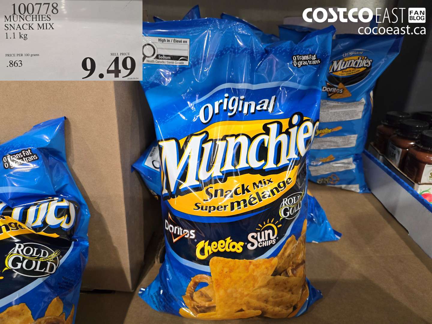 100778 MUNCHIES SNACK MIX 1.1 KG $9.49