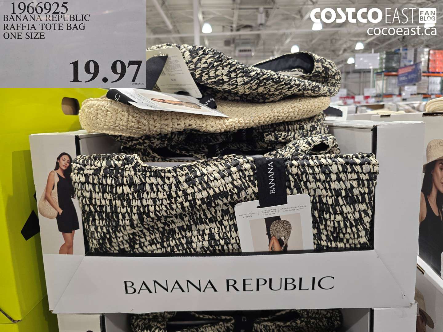 1966925 BANANA REPUBLIC RAFFIA TOTE BAG ONE SIZE $19.97