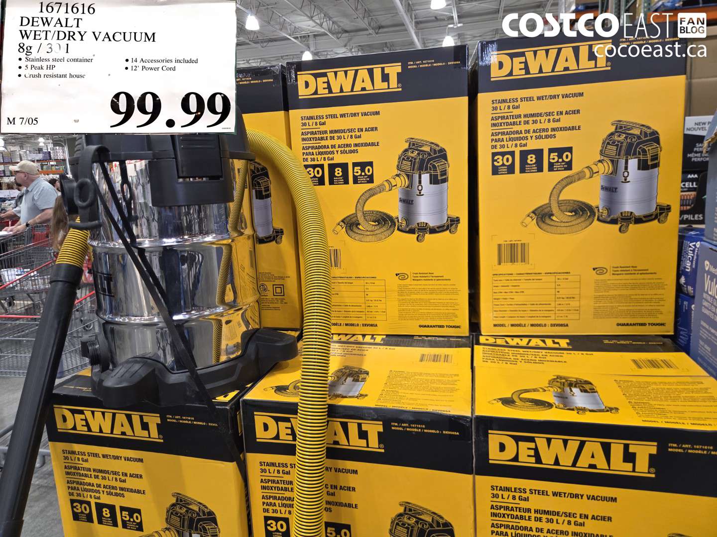 1671616 DEWALT WET/DRY VACUUM 8G / 30L $99.99