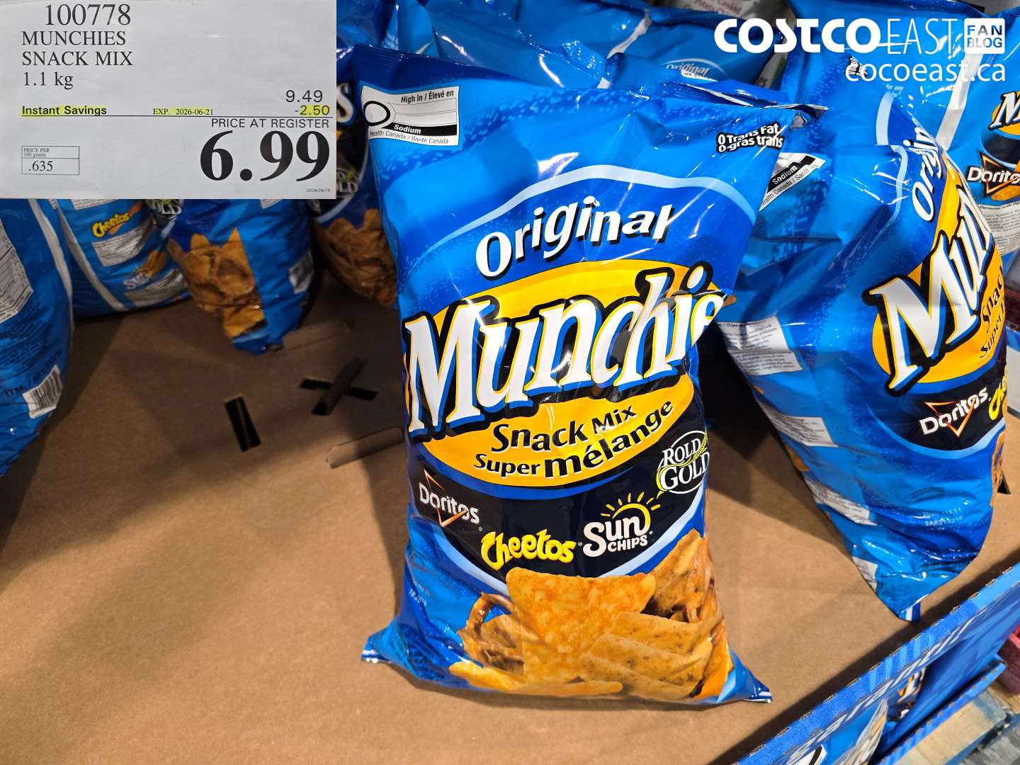 100778 MUNCHIES SNACK MIX 1.1 KG ($2.50 INSTANT SAVINGS EXPIRES ON 2026-06-21) $6.99