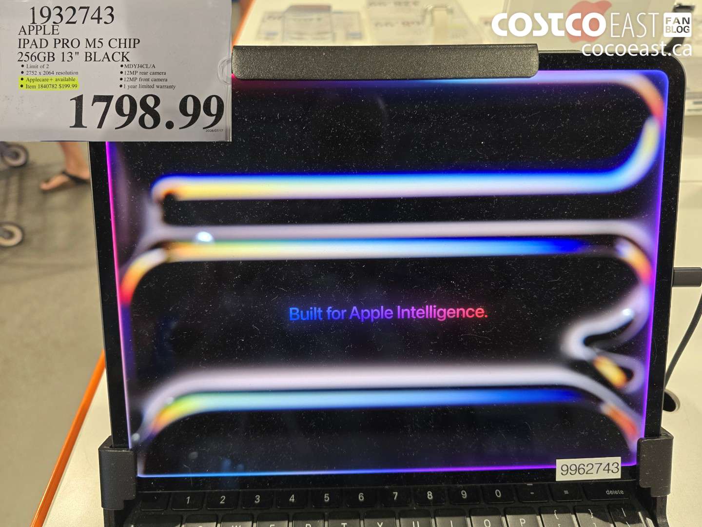 1932743 APPLE IPAD PRO M5 CHIP 256GB 13