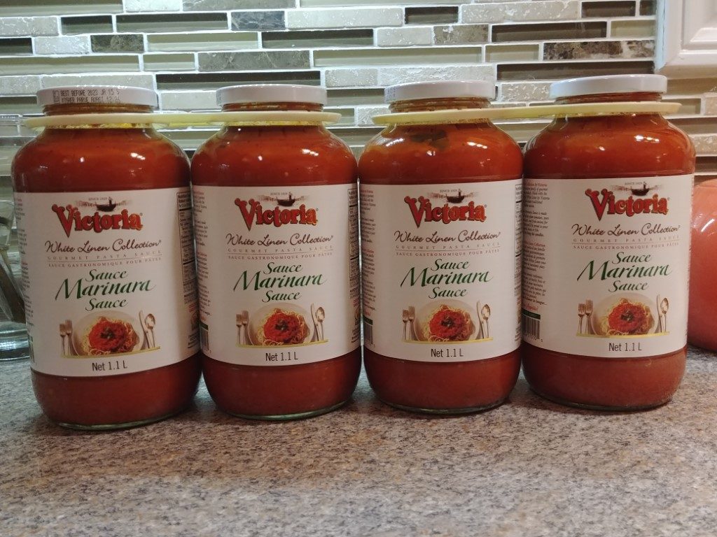 Victoria white linen marinara sauce