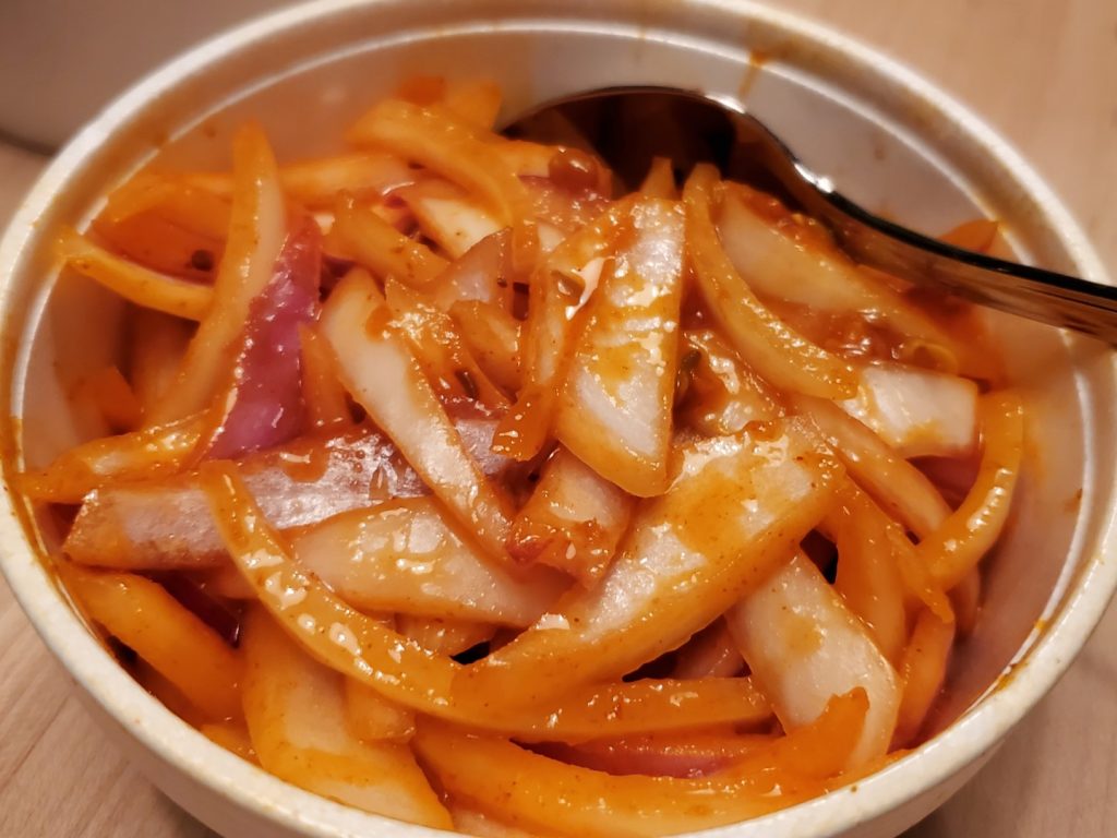 spicy onion salad
