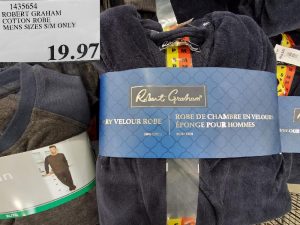 1435654
ROBERT GRAHAM
COTTON ROBE
MENS SIZES S/M ONLY
$19.97