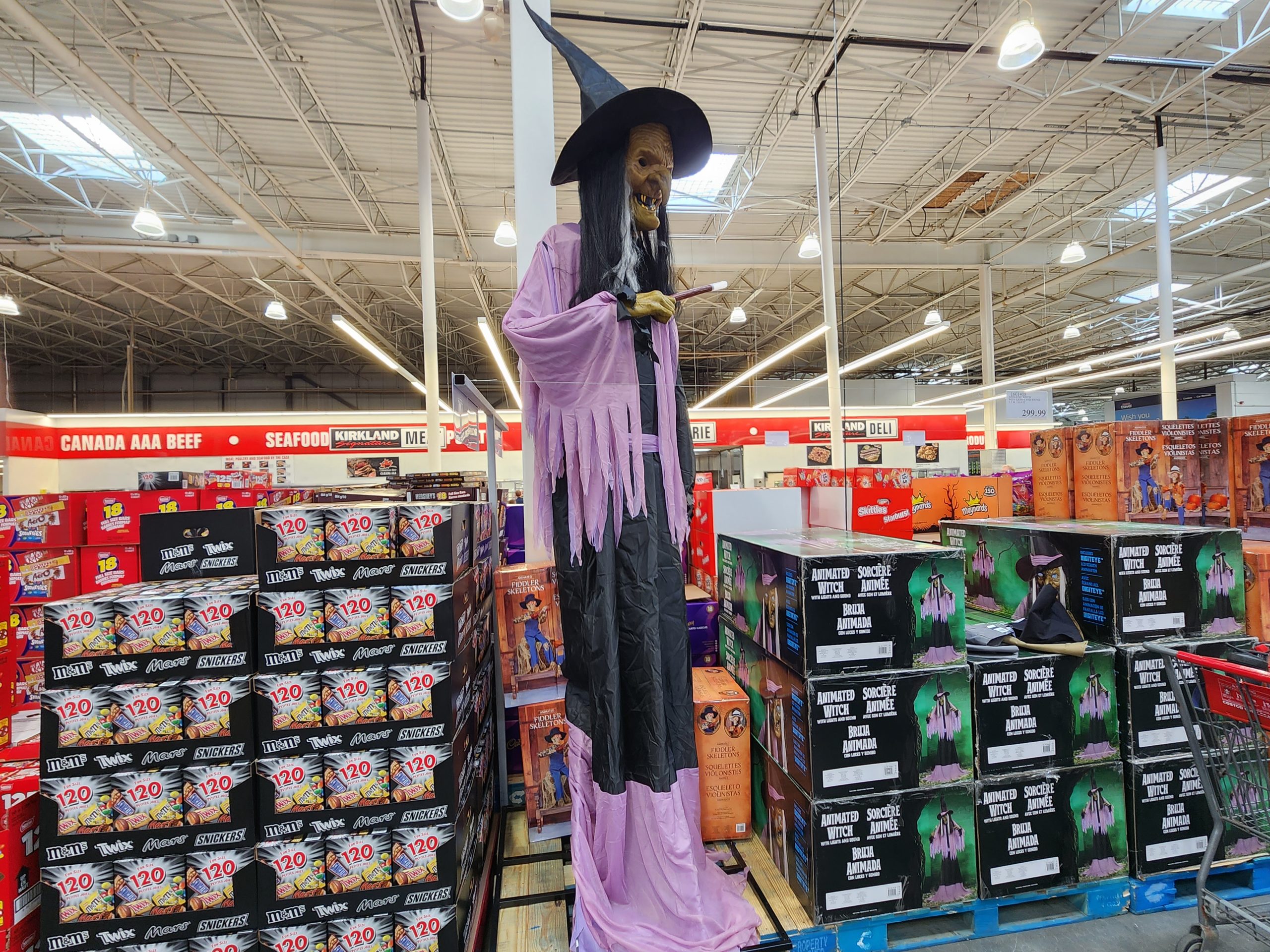 Costco Fall 2022 Superpost – The Entire Clothing Section - Jackets, Boots &  Winter Wear - Costco West Fan Blog